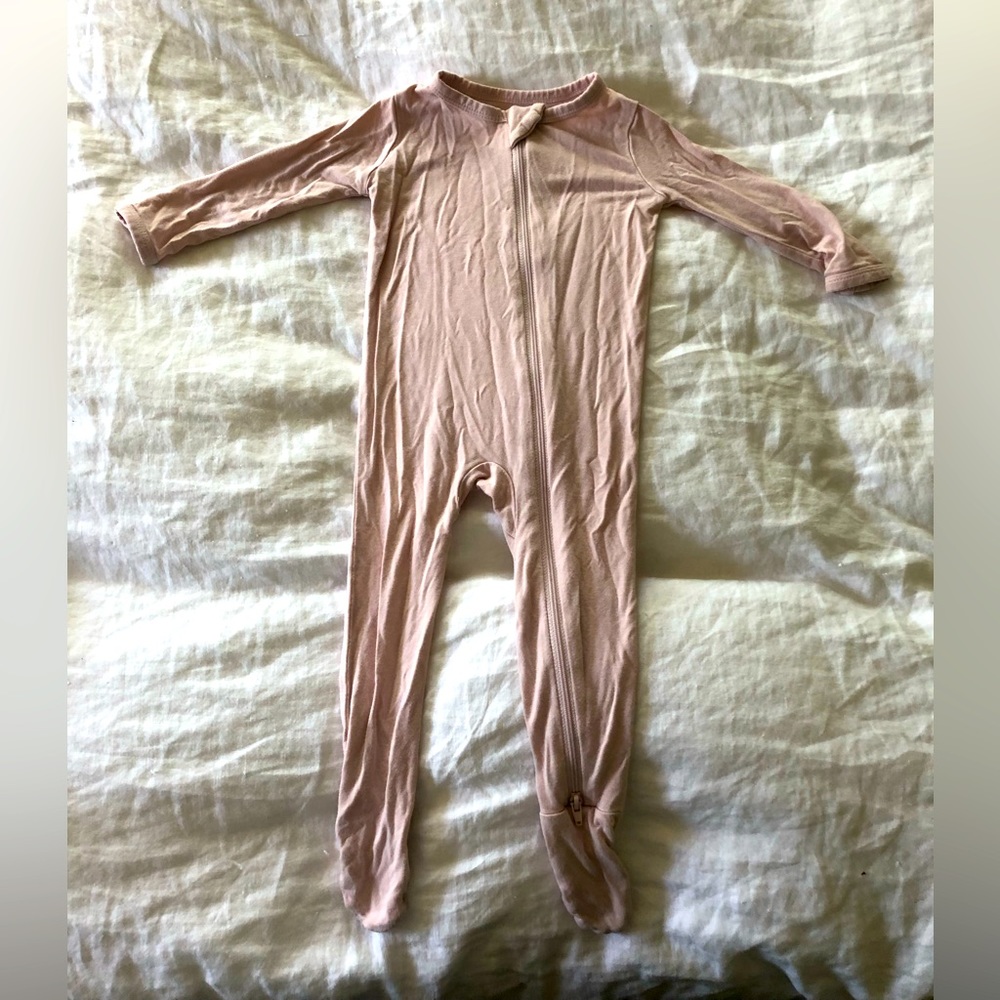 KYTE baby zippered footie, size 6-12 months, in blush